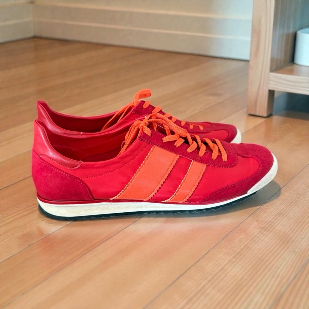 Madden Girl Women's Jumper Sneaker, Red Coral, size 9.5 - Picture 2 of 4